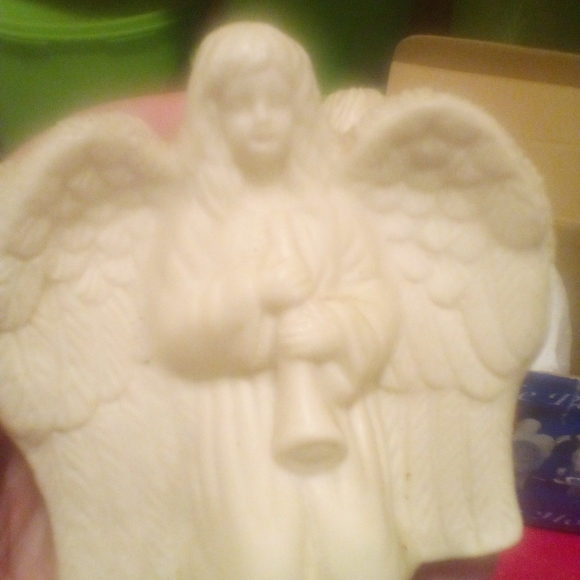 Lincolnshire collection Jade porcelain candle holder set - Picture 2 of 5